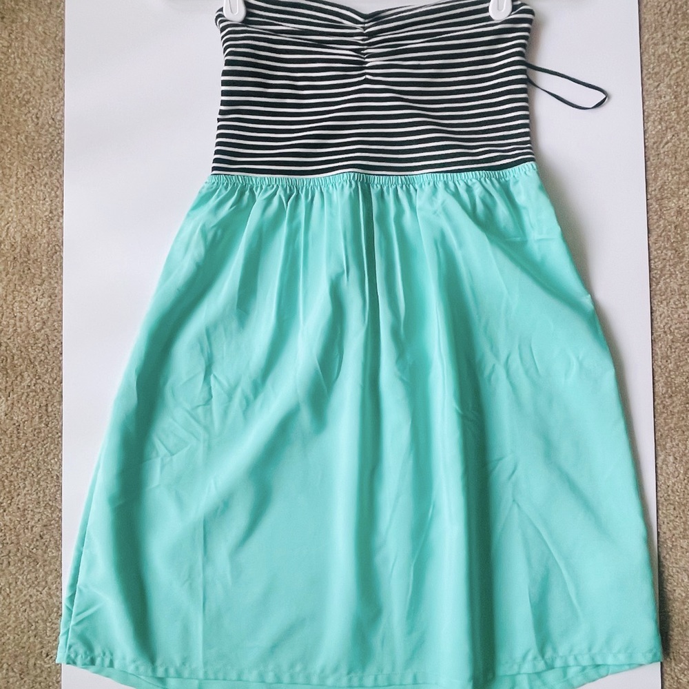 Cute mini dress.